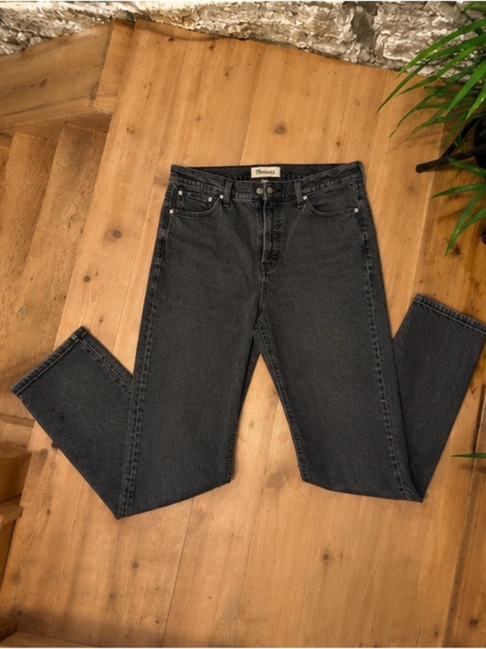 Madewell The Perfect Vintage Straight Leg Jeans in Washed Black